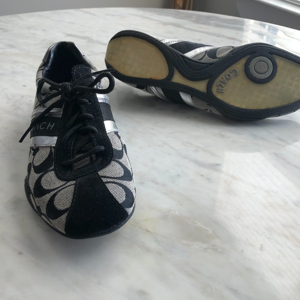 Coach Est. 1941 Sneaker - Jayne - size 6.5 - Black